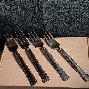 Set of 4 Hampton Silversmiths PORTFOLIO Glossy Salad Forks | 18/0 Stainless 208